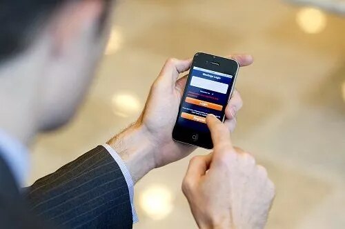 قم بحجز قاعة اجتماعات فوراً عبر الإنترنت